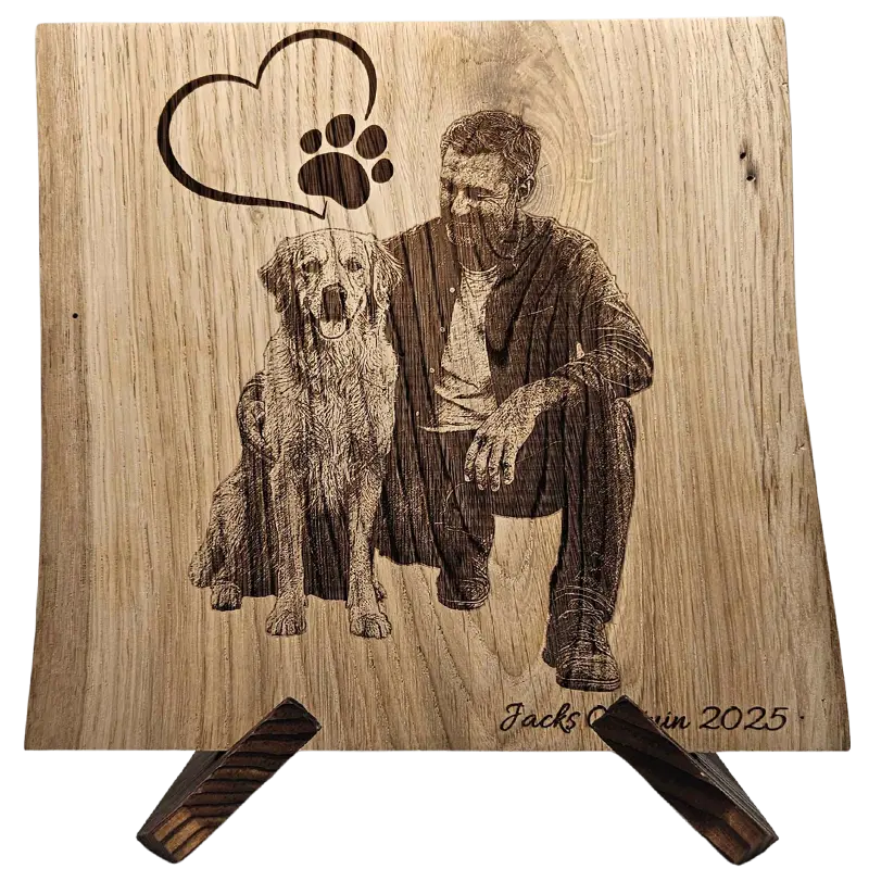 Gravure sur une planche en chene d'un homme et son chien